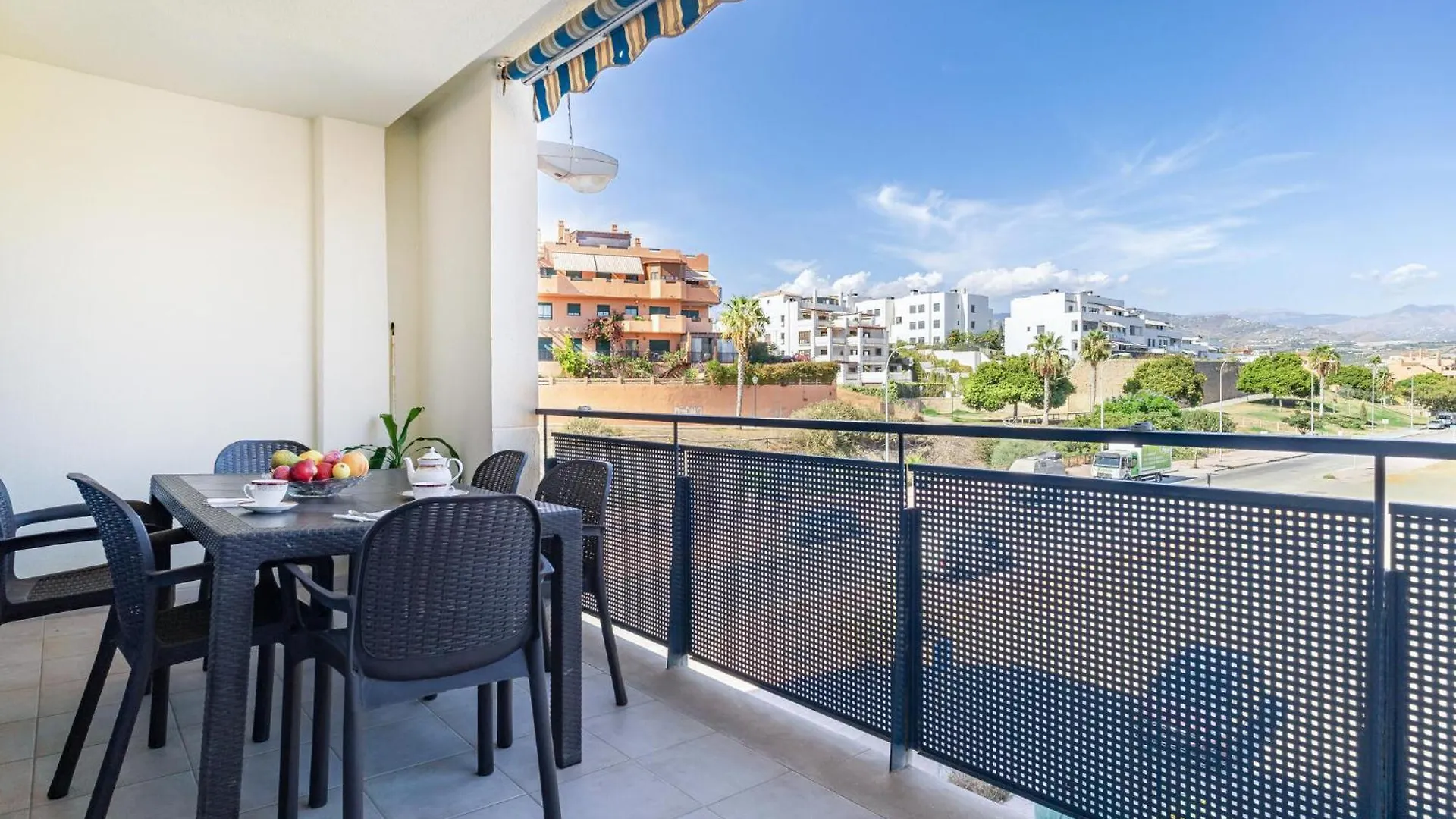 Nice Apartment In Torre Del Mar With Kitchen