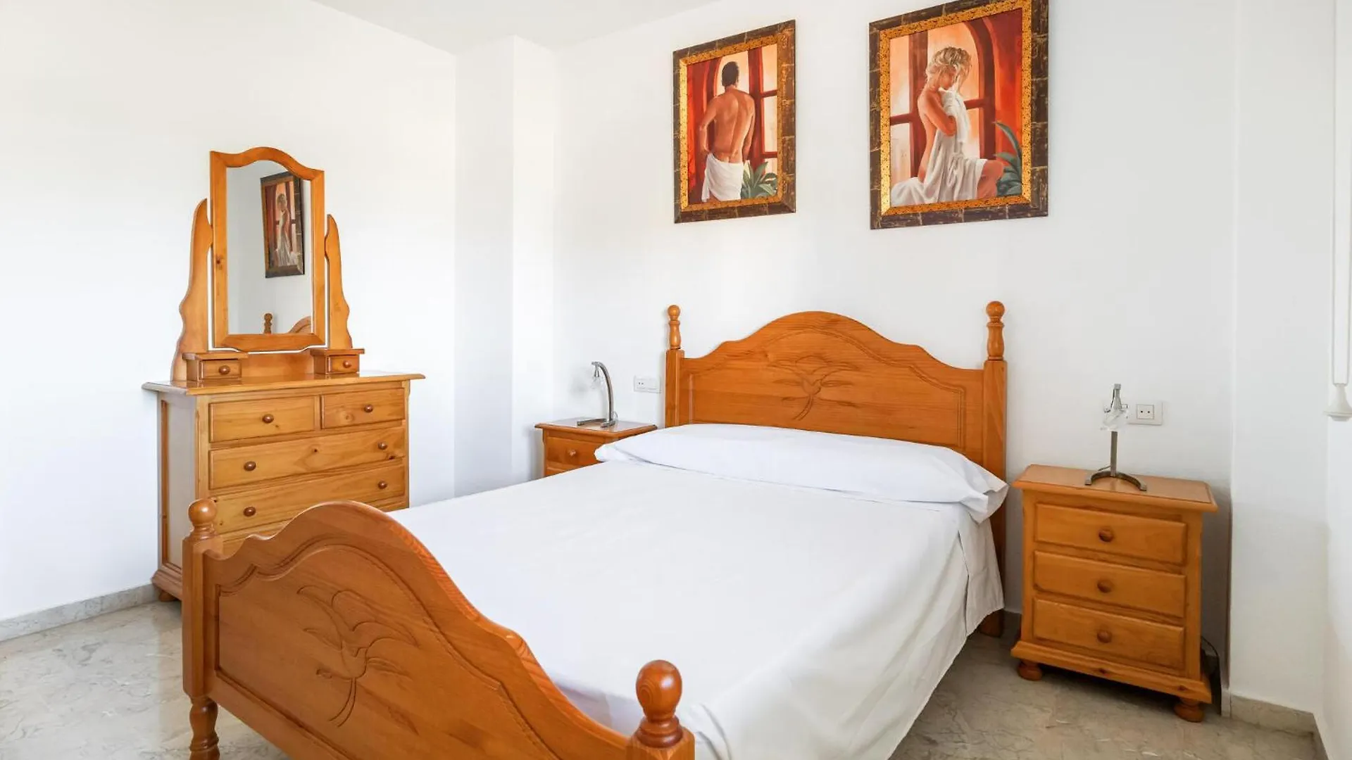 Nice Apartment In Torre Del Mar With Kitchen