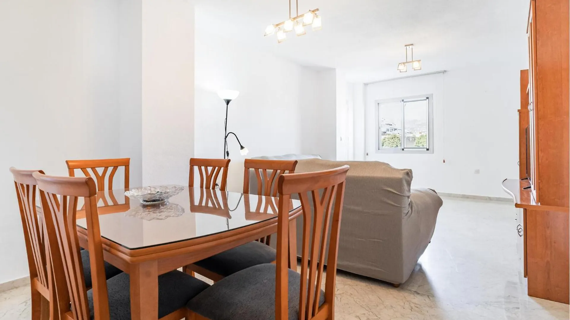 Nice Apartment In Torre Del Mar With Kitchen